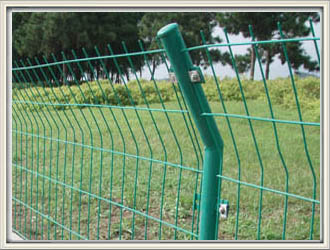 Bilateral wire fence product advantages