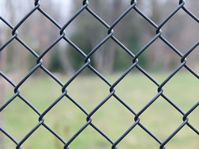 How to choose a high quality chain link fence