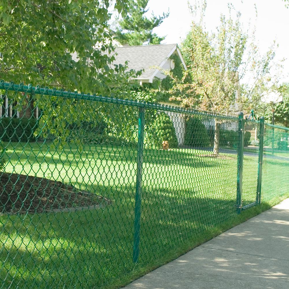 What is the basic difference between plastic fence and galvanized fence